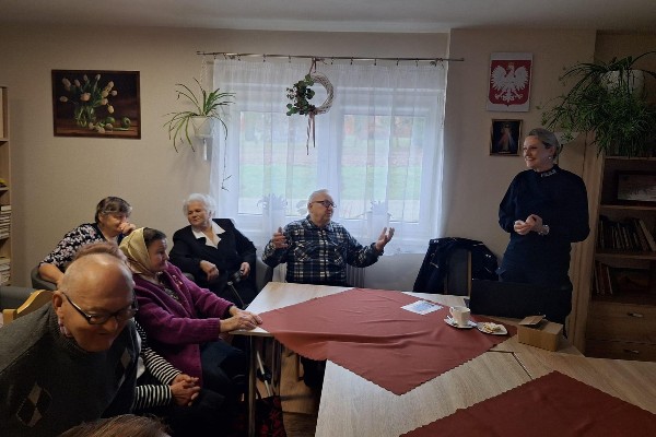 Żeby Seniorzy byli bezpieczni to odbyło się dziś spotkanie z przedstawicielem policji