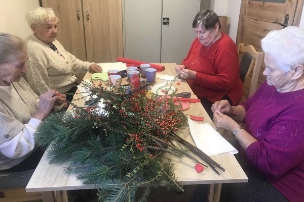 Tak wyglądają muchomorki wykonane przez Seniorki